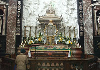 Šv. Kazimiero altorius su sarkofagu. Dainiaus Tunkūno fotografija